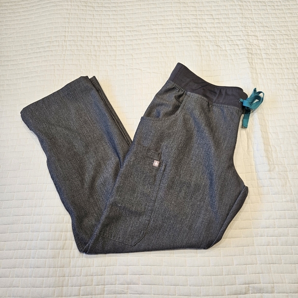 FIGS Kade Cargo Scrub Pants Womens Size Small Gray Teal Drawstring EUC - Picture 2 of 8